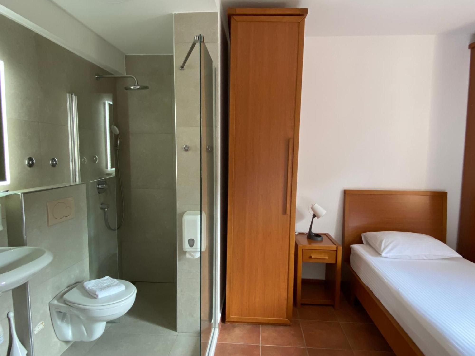So Centre Daire Budva